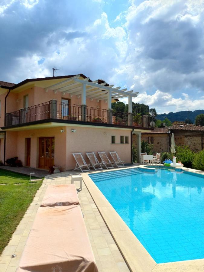 Villa Ester Камайоре Екстер'єр фото